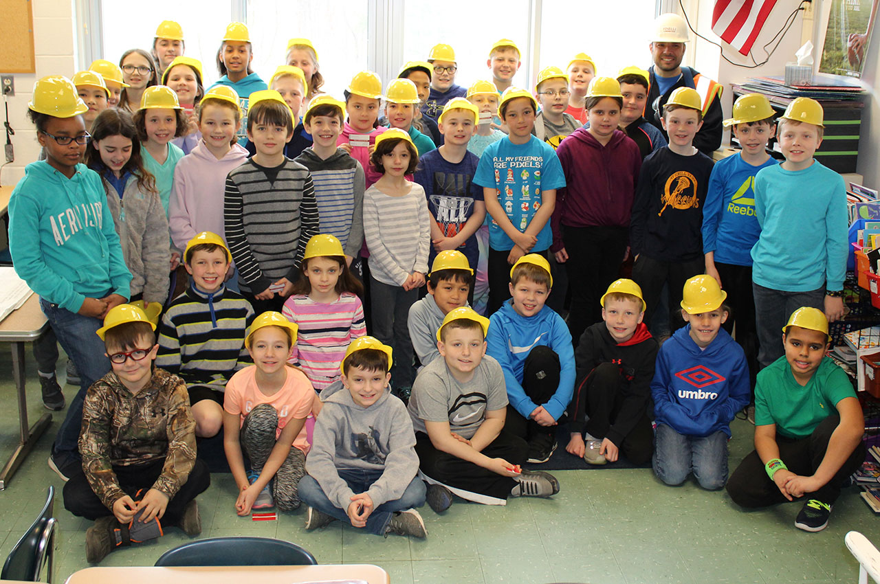 Gr. 4 Learns About Construction