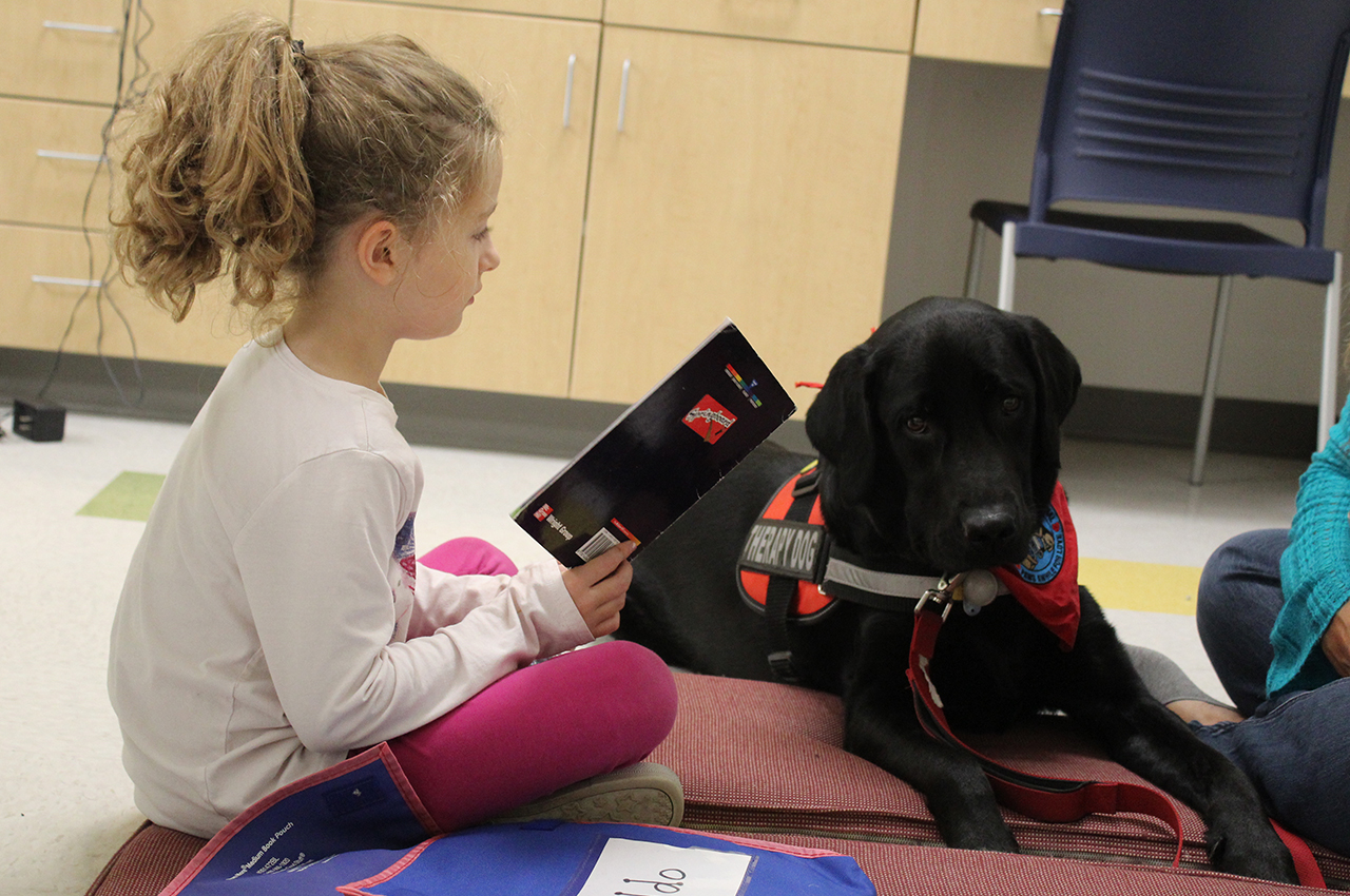 Therapy Dogs Help Students with Reading